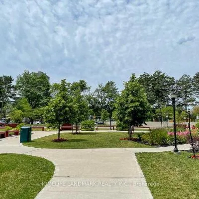 725,&nbsp;Don Mills, Flemingdon Park, Toronto