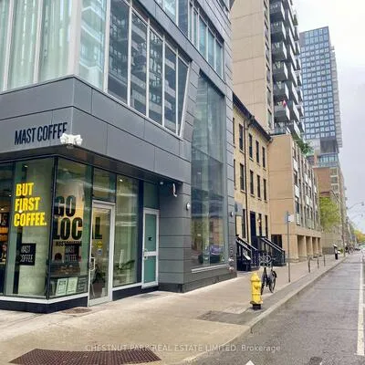 68,&nbsp;Shuter, Church-Yonge Corridor, Toronto