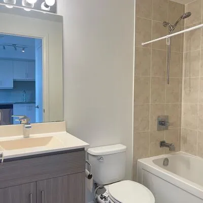 68,&nbsp;Canterbury, Willowdale West, Toronto