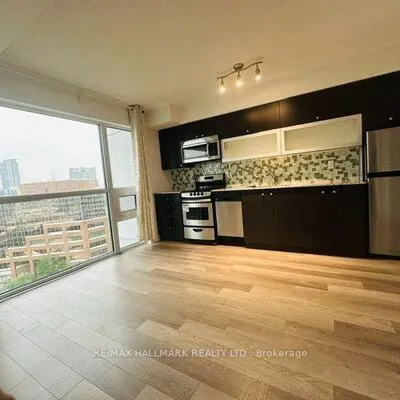 275,&nbsp;Yorkland, Henry Farm, Toronto