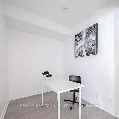 181,&nbsp;Dundas, Moss Park, Toronto