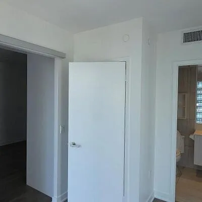 195,&nbsp;Redpath, Mount Pleasant West, Toronto