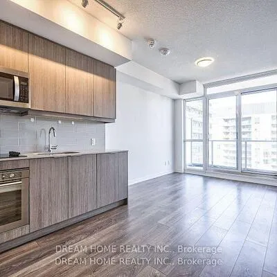 32,&nbsp;forest manor, Henry Farm, Toronto