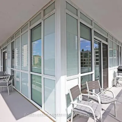 101,&nbsp;Erskine, Mount Pleasant West, Toronto