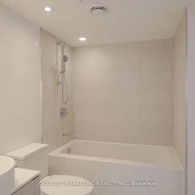 161,&nbsp;Roehampton, Mount Pleasant West, Toronto