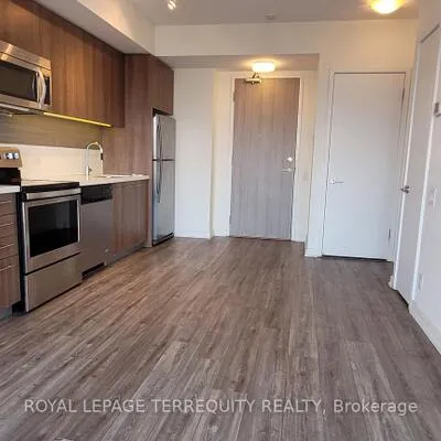 390,&nbsp;Cherry, Waterfront Communities C8, Toronto