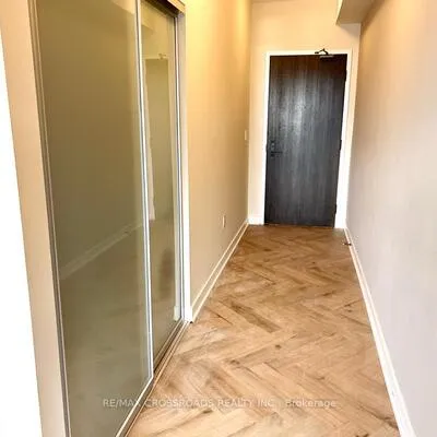 426,&nbsp;University, University, Toronto
