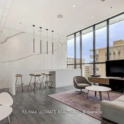 185,&nbsp;Roehampton, Mount Pleasant West, Toronto