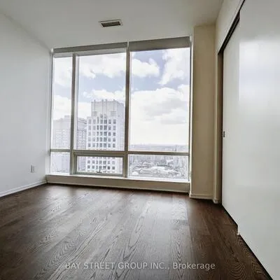 1,&nbsp;Bloor, Church-Yonge Corridor, Toronto