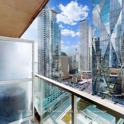 18,&nbsp;Yonge, Waterfront Communities C1, Toronto