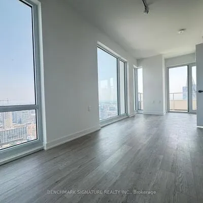 88,&nbsp;Queen, Church-Yonge Corridor, Toronto