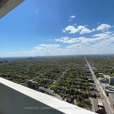 2221,&nbsp;Yonge, Mount Pleasant West, Toronto