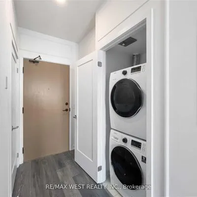 225,&nbsp;Sumach, Regent Park, Toronto