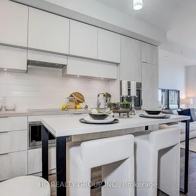 8,&nbsp;Eglinton, Mount Pleasant West, Toronto