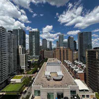 11,&nbsp;Lillian, Mount Pleasant West, Toronto