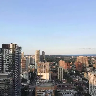 11,&nbsp;Wellesley, Bay Street Corridor, Toronto
