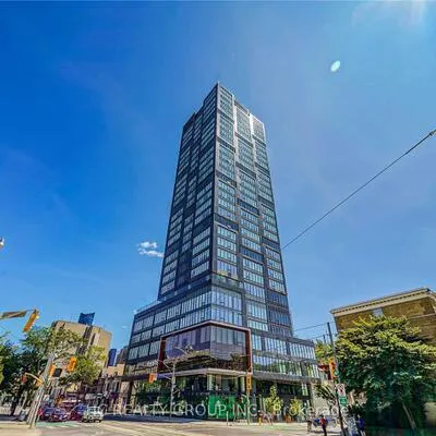 203,&nbsp;College, Kensington-Chinatown, Toronto