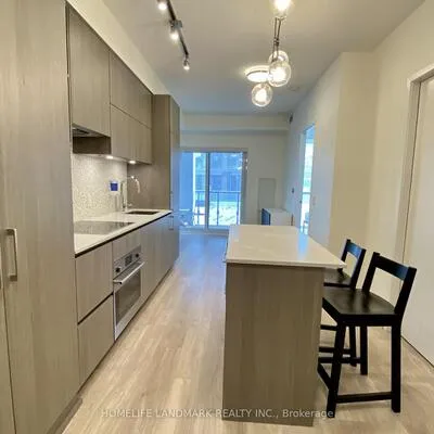 1,&nbsp;Yorkville, Annex, Toronto