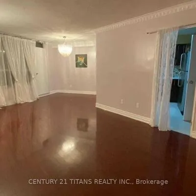 10,&nbsp;Edgecliffe, Flemingdon Park, Toronto