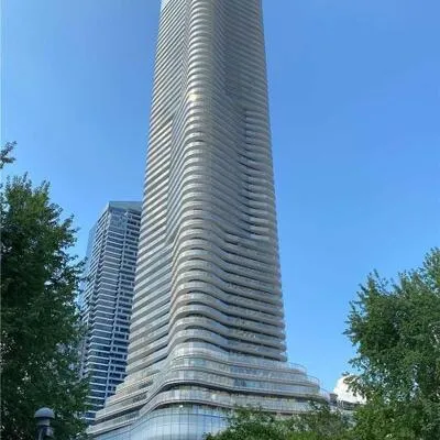 11,&nbsp;Wellesley, Bay Street Corridor, Toronto