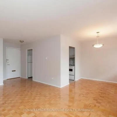 525,&nbsp;Eglinton, Mount Pleasant East, Toronto