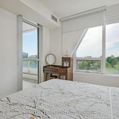 151,&nbsp;Avenue, Annex, Toronto