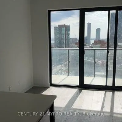 47,&nbsp;Mutual, Church-Yonge Corridor, Toronto