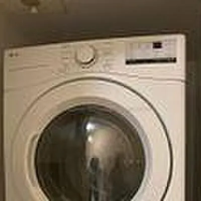 35,&nbsp;Bales, Willowdale East, Toronto