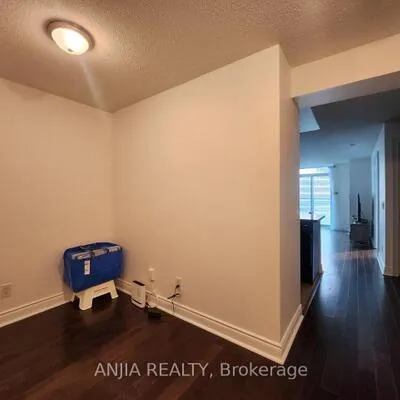25,&nbsp;Greenview, Newtonbrook West, Toronto