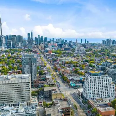 484,&nbsp;Spadina, University, Toronto