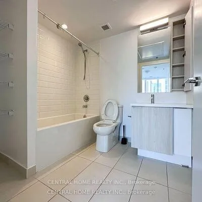 203,&nbsp;College, Waterfront Communities C1, Toronto