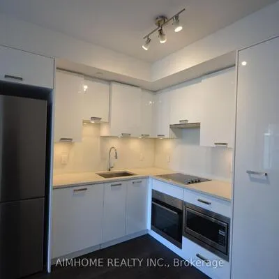 99,&nbsp;Broadway, Mount Pleasant West, Toronto