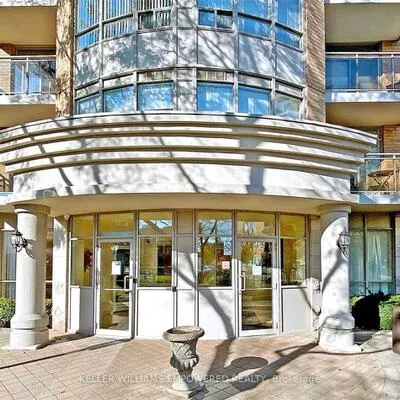 650,&nbsp;Lawrence, Englemount-Lawrence, Toronto