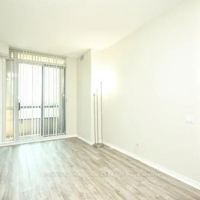 8,&nbsp;Hillcrest, Willowdale East, Toronto