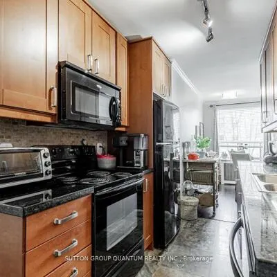 2550,&nbsp;Bathurst, Forest Hill North, Toronto