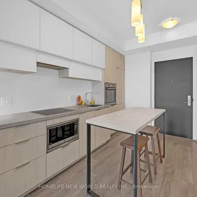 8,&nbsp;Eglinton, Mount Pleasant West, Toronto