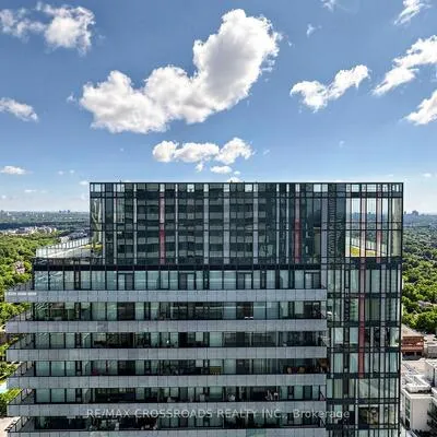 161,&nbsp;Roehampton, Mount Pleasant West, Toronto