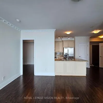 16,&nbsp;Harbour, Waterfront Communities C1, Toronto