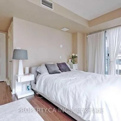 80,&nbsp;Cumberland, Annex, Toronto