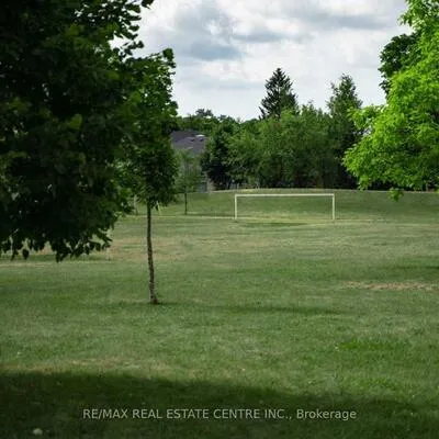 100,&nbsp;Graydon Hall, Parkwoods-Donalda, Toronto