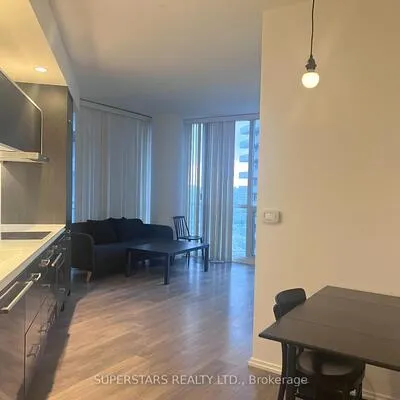 45,&nbsp;Charles, Church-Yonge Corridor, Toronto