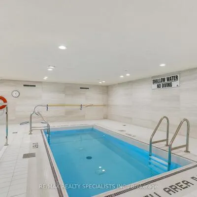 29,&nbsp;Queens, Waterfront Communities C1, Toronto