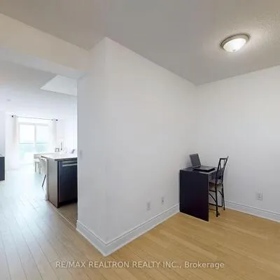 25,&nbsp;Greenview, Newtonbrook West, Toronto