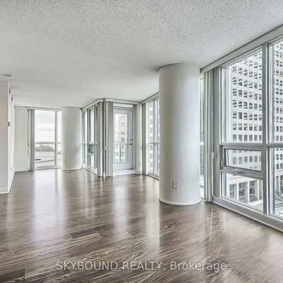 33,&nbsp;Bay, Waterfront Communities C1, Toronto