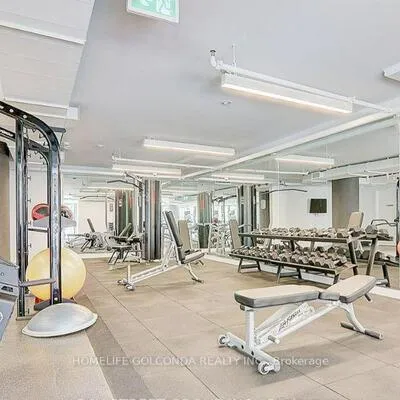 203,&nbsp;College, Kensington-Chinatown, Toronto