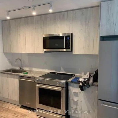 621,&nbsp;Sheppard, Bayview Village, Toronto