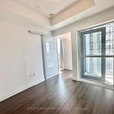 1,&nbsp;Yorkville, Annex, Toronto