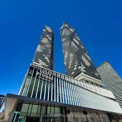 138,&nbsp;Downes, Waterfront Communities C8, Toronto