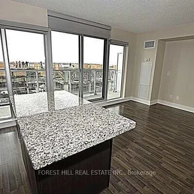 565,&nbsp;Wilson, Clanton Park, Toronto