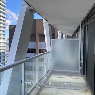 230,&nbsp;Simcoe, Kensington-Chinatown, Toronto